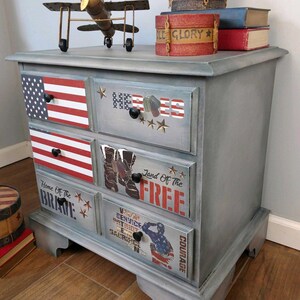 Veteran Furniture Transfer - Middy Furniture Decal - Redesign with Prima Decor Transfer - Flag Decal