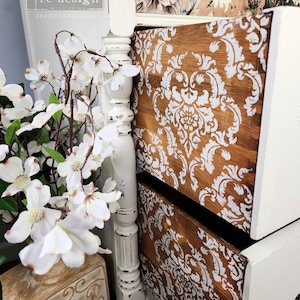 Regal Striae 3D Decor Stencil - Redesign with Prima - 9"x12"