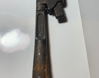 Vintage/antique pipe wrench