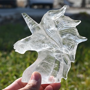 4&quot; Natural Hand Carved Clear quartz Unicorn，crystal unicorn，Quartz Crystal，crystal skull healing，crystal gift，crystal healing 1PC