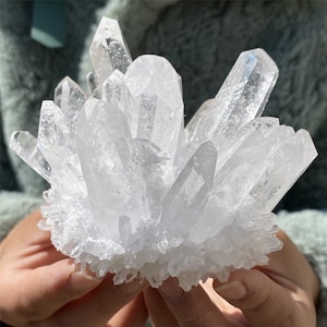 Crystal cluster，300-500G+ Clear quartz Cluster Crystal，Quartz Point VUG，Mineral Specimen Healing Degaussing Decor Collection