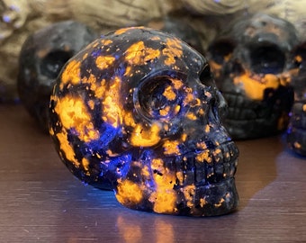 2'' Natural Hand Carved Yooperlite skull，Yooperlite skull，crystal skull，Quartz Crystal，crystal skull healing stone