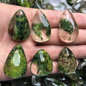 Green Garden quartz phantom pendant，Quartz crystal，crystal Specimen，crystal Healing pendant（Can be made pendant）