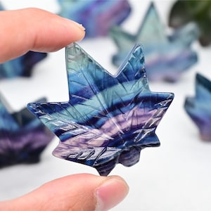 1.8'' Natural Hand Carved Rainbow Fluorite Maple leaf，carved skull，Maple Leaf ，Quartz crystal，Crystal gift，healing stone 1PC