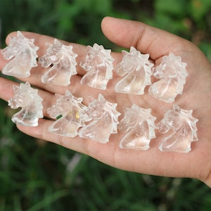 1.3&#39;&#39; Natural Hand-carved Mini Crystal Unicorn，Carved Unicorn，Crystal present，Unicorn skull，Quartz crystal，Reiki Healing Decoration 1PC