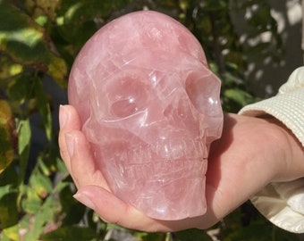 Crâne de 4 pouces en quartz rose naturel sculpté à la main, crâne en cristal, cristal de quartz, cristal de divination, collecte d'énergie, crâne de guérison