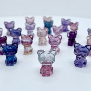 15mm+ Mini Natural Hand carved Fluorite cat/Quartz Crystal/ Crystal cat/Crystal ornament/crystal gift/Crystal healing