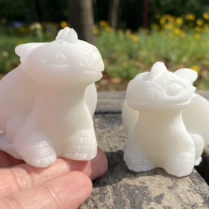 2&#39;&#39; Natural Hand carved White jade Dragon，Crystal Dragon，Quartz Crystal，Crystal ornament，Carved dragon，Crystal Healing