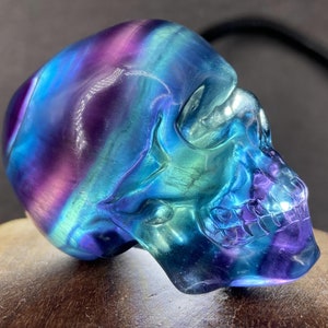 2'' Natural Hand Carved Rainbow Fluorite skull，crystal skull, quartz crystal，crystal carved，crystal skull healing stone