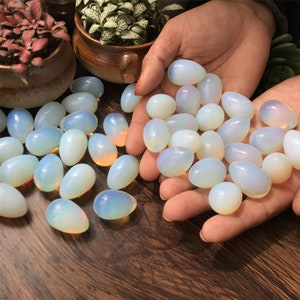 10PC quartz Beautiful Opalite Mini Egg，Hand carved Polishing crystal egg，Crystal decoration， crystal Gift，Crystal Healing