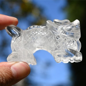 2.5&#39;&#39; Natural Hand carved Clear quartz Dragon，Quartz Crystal，Christmas present，Crystal ornament，Crystal Dragon，Crystal Healing 1PC