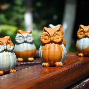 2&#39;&#39; Natural Carved Alashan agate owl，Quartz crystal，Crystal decor，Crystal Owl，Healing stone，Crystal healing，Crystal ornament 1PC