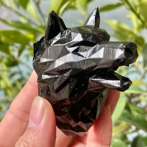 2.7&#39;&#39; Hand carved Black tourmaline Wolf skull，Crystal Wolf skull，Christmas gift，Quartz Crystal，Crystal ornament，Crystal Healing