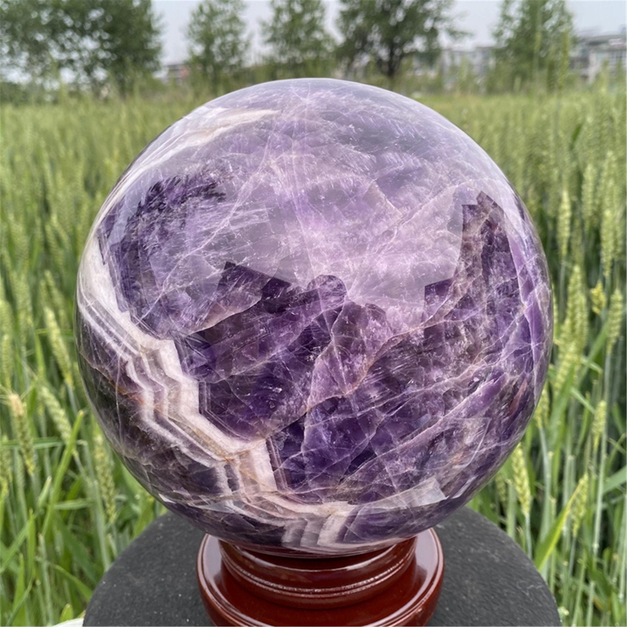 Natural Dreamy Amethyst Ball Quartz Crystal Sphere – 30mm Reiki Healing Gemstone (Random Sent)