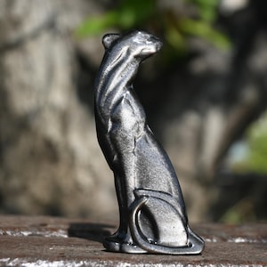 Leopardo de obsidiana natural esculpido à mão em prata de 3&#39;&#39;, cristal de quartzo, leopardo de cristal, decoração de cristal, presente de cristal, cura de cristal
