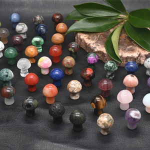 10PC Natural crystal mushroom/Mini mushroom/Small mushroom/Mushroom pendant/Mushroom/Mushroom necklace/crystal healing（random delivery）