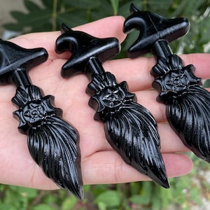 3.8'' Happy Halloween！！Hand carved Obsidian Besom，Hand carved skull，obsidian Besom，Halloween gift，“Trick or Treat” 1PC