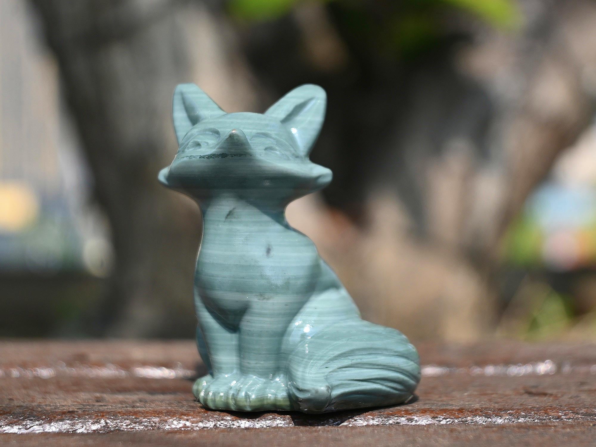 2.4インチ 手彫り ドゥシャン 翡翠 キツネ 置物、水晶、クリスタル