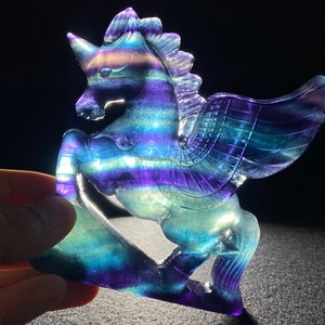 3.8&#39;&#39; Natural Hand-Carved Fluorite unicorn，Crystal unicorn，Christmas gift，Quartz Crystal，Crystal ornament，Crystal healing