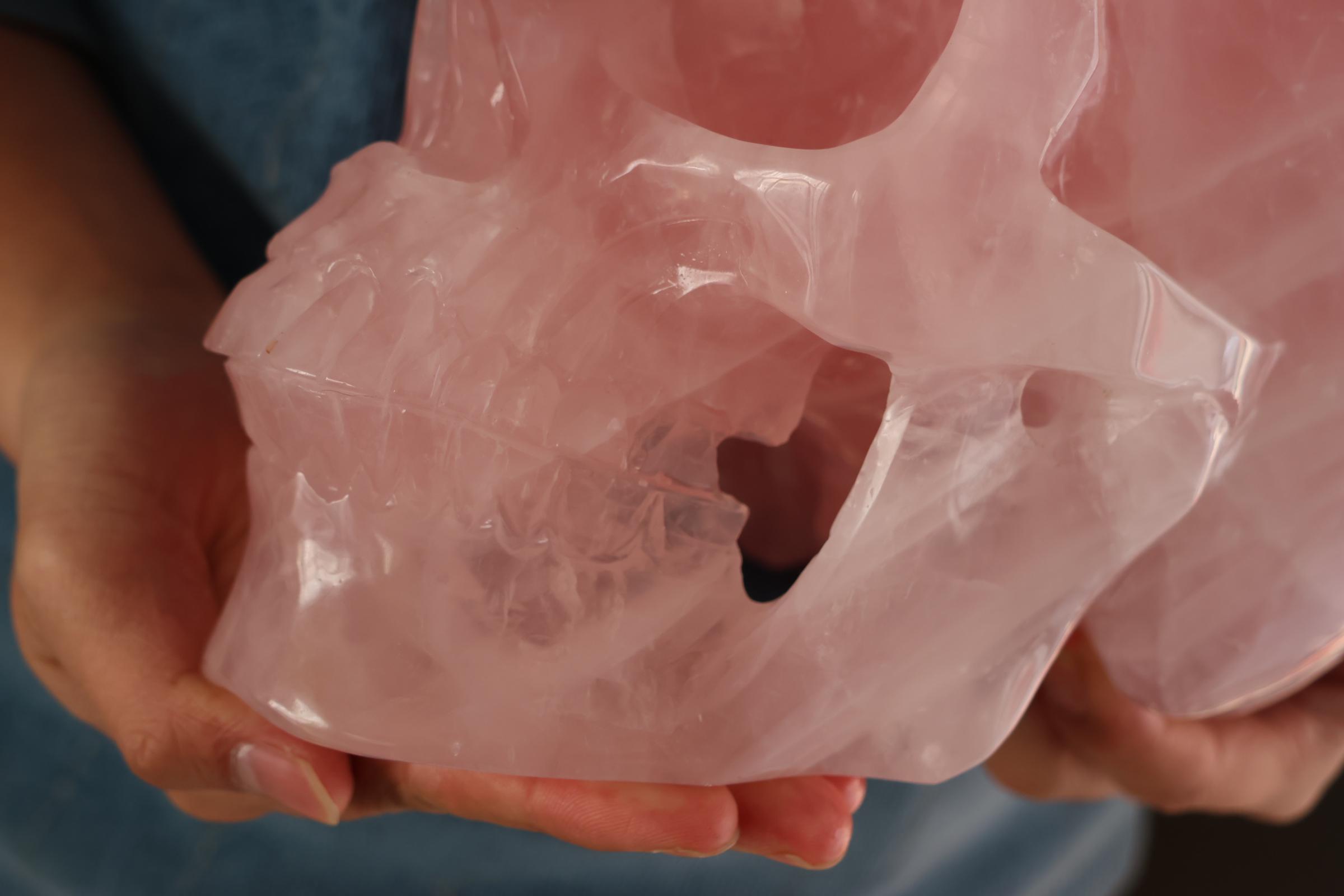 9.43kg 天然彫刻ローズクォーツスカル、クォーツクリスタル