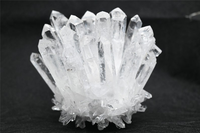 Crystal cluster300-500G Clear quartz Cluster CrystalQuartz Point VUGMineral Specimen Healing Degaussing Decor Collection 600G+