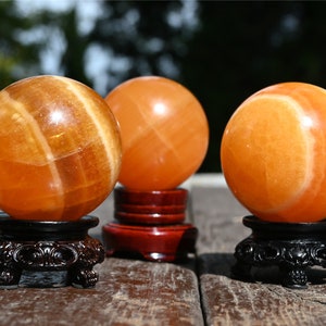 Natural Superb Ball Orange Calcite,Crystal Chakra Healing Reiki,Geodes stone ball，Crystal Divination，Geodes stone ball，Energy Stone Sphere