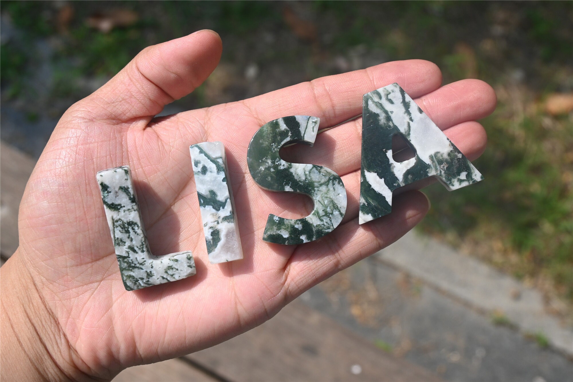 2インチ 天然モスアゲート彫刻文字、クリスタル彫刻、クォーツ