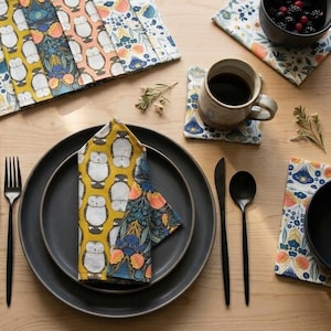 Nocturnal Owl Fabric Napkins | Reversible Cotton Botanical Table Linens (Set of 4)