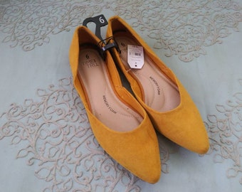 mustard color shoes for womens