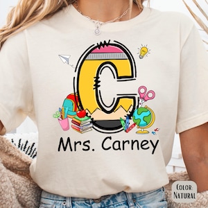 Custom Teacher Name Shirt: Alphabet Pencil Tee immagine 1