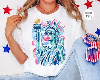 Camiseta Comfort Colors estilo preppy con la Estatua de la Libertad soplando chicle, camisetas del 4 de julio