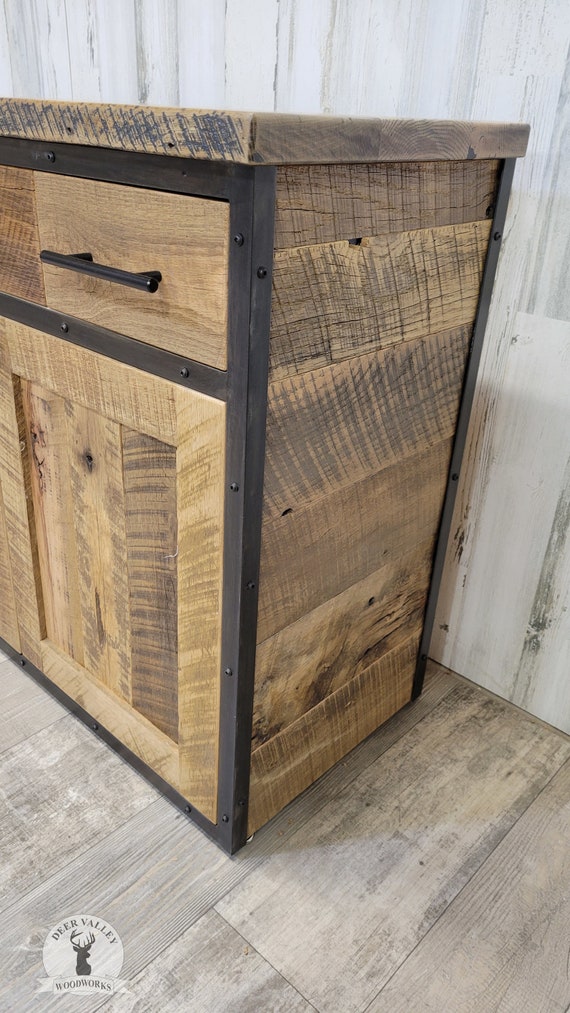 Barnwood credenza 2024