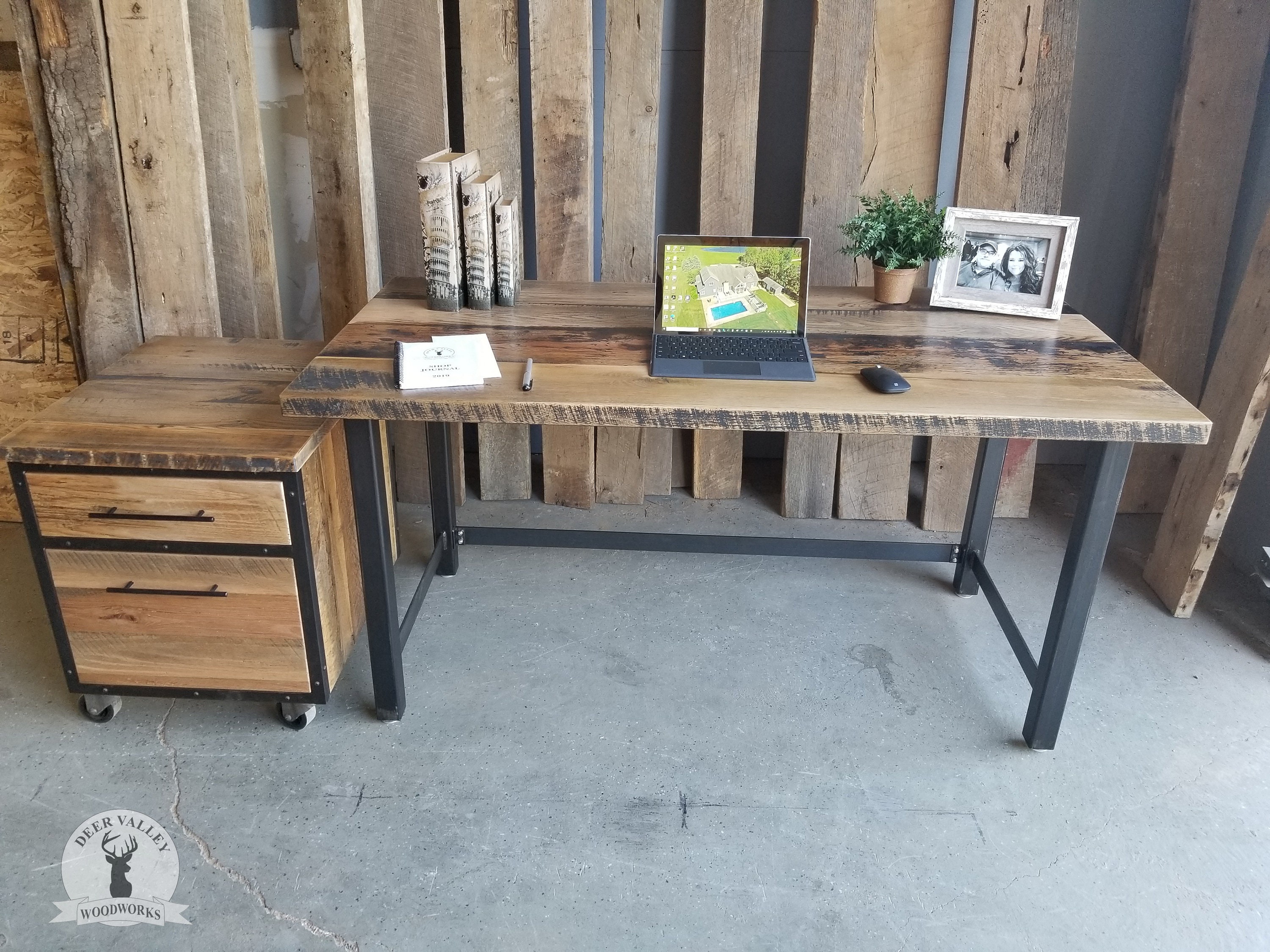 Gran escritorio de oficina de madera recuperada, escritorio de computadora  de madera de granero, escritorio de madera recuperada, escritorio de  escritura de madera maciza, escritorio recto de madera rústica -  México