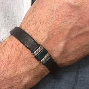 Men&#39;s Leather Bracelet with Green designs  , Men Leather Bracelet / Men&#39;s leather Bracelet Black