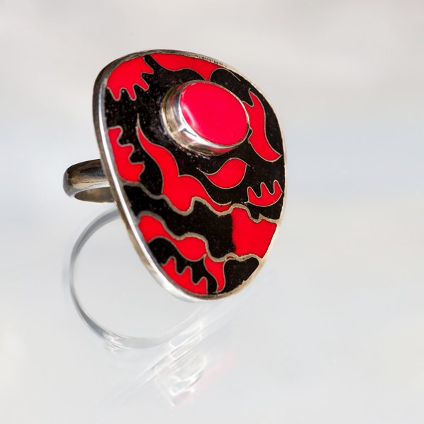 Passion -Black and Red Silver Ring with Cloisonné Enamel and Red Coral