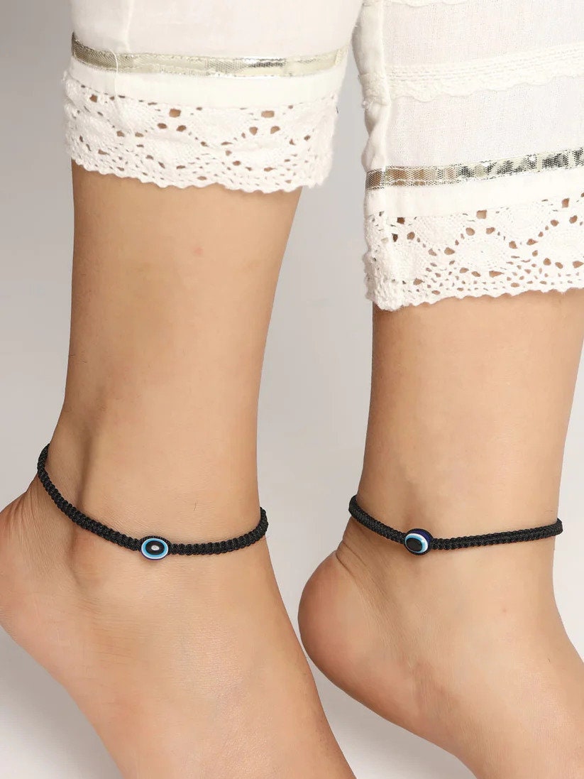 Unveiling the Charms of a Hotwife Ankle Bracelet - MYKA