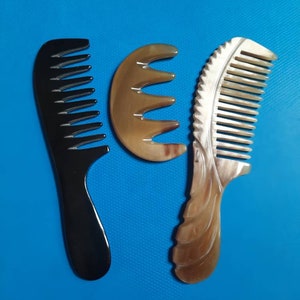 Set aus 3 Haarkämmen aus Büffelhorn für die Familie. Glatter Zahn Anti Static Kamm Perfekt für Ihr Haar.