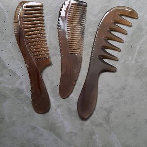 Set mit 3 Haarkämmen aus Büffelhorn für die Familie. Anti Statischer Kamm mit glattem Zahn Perfekt für Ihr Haar.