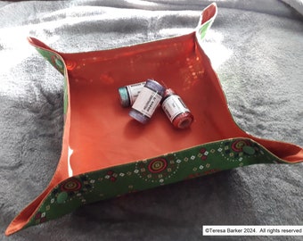 Handmade fabric poppered serving dish