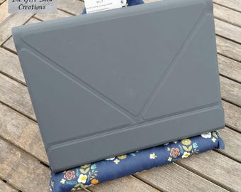 Tablet holder/cushion