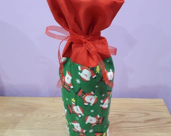 Fabric Bottle Bag, bottle wrapping, reusable bottle bag.  Fabric gift wrapping.  Christmas wrapping, make that bottle extra special