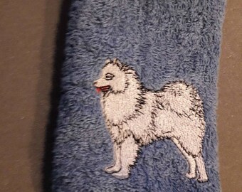 Embroidered hand and bath towels