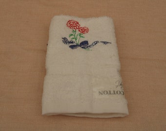 Embroidered face flannel