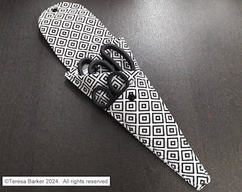 Padded triple scissor storage pouch,  keep your scissors safe, beautiful padded scissor holder, scissor tidy