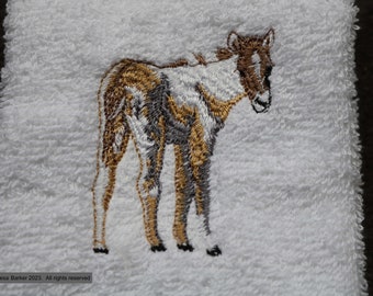 Embroidered hand and bath towels