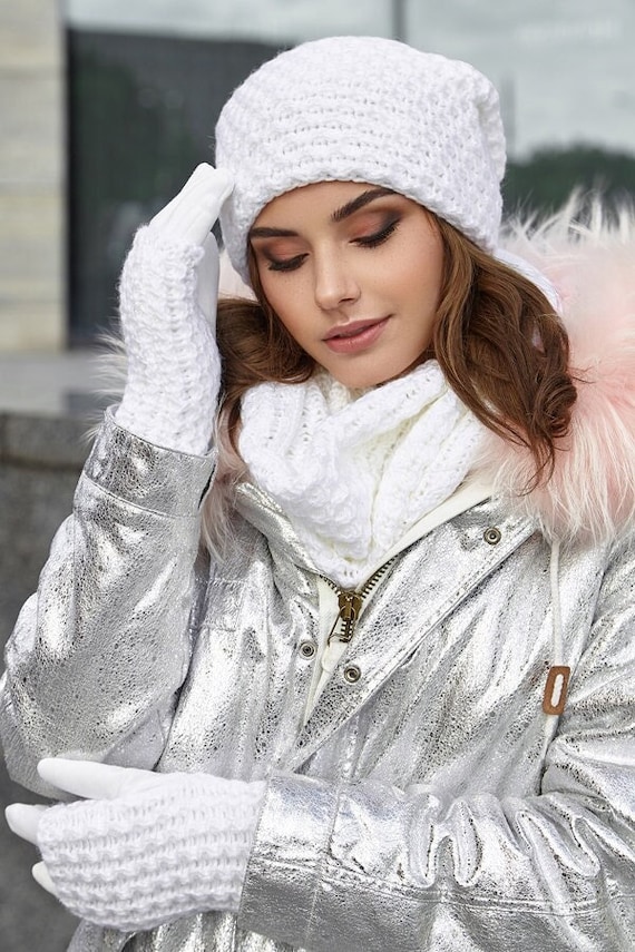 Gorgeous WHITE IVORY With Glitter Set Hat Scarf Gloves With Hand Warmer  Warm Beanie Infinity Gloves Gift for Her - Etsy UK