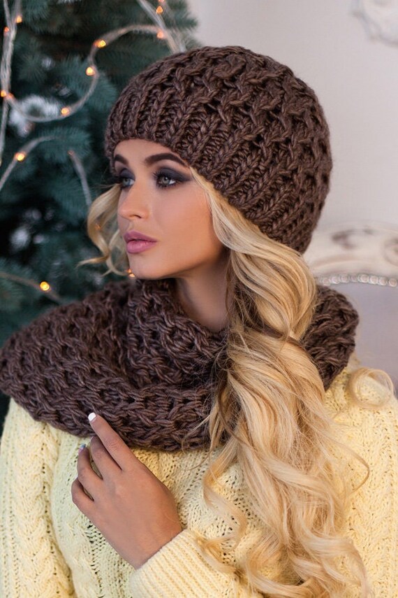 Elegant BROWN Set Beanie and Cowl Scarf Warm Wool Beanie and