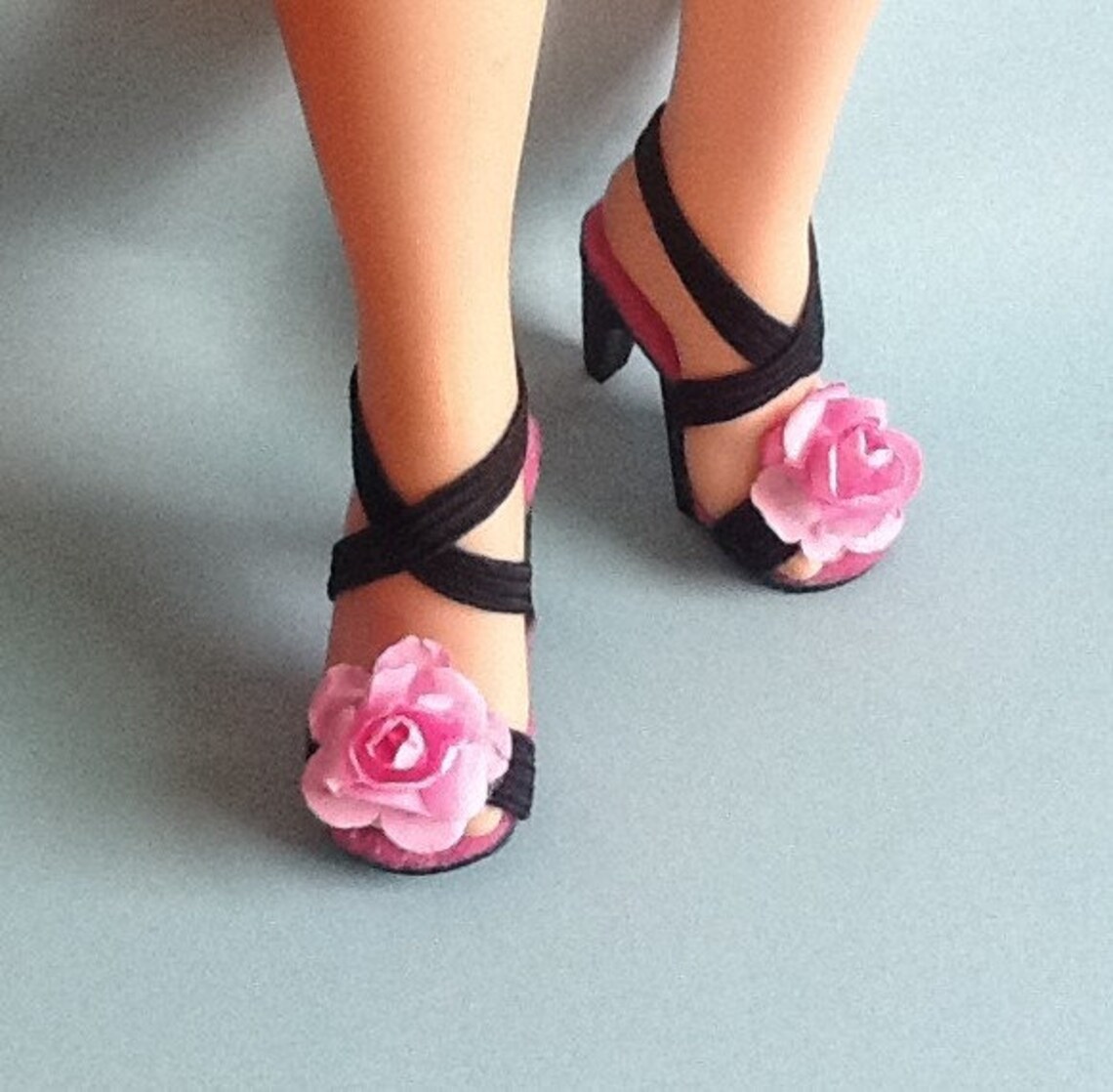 Vintage 20 Cissy Revlon Sue Black &amp; Pink Rose DOLL SHOES