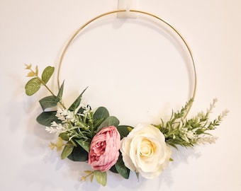 Flower girl Hoop, floral ring. Flower hoop. Flower wreath. Bridesmaid. Bouquet. Wedding flowers. Small. 20cm