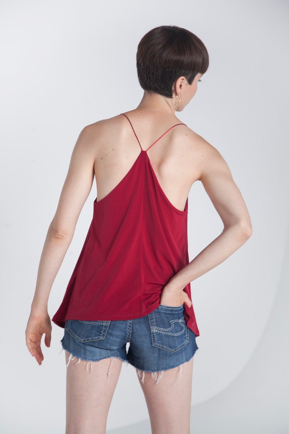 red tank top outfits